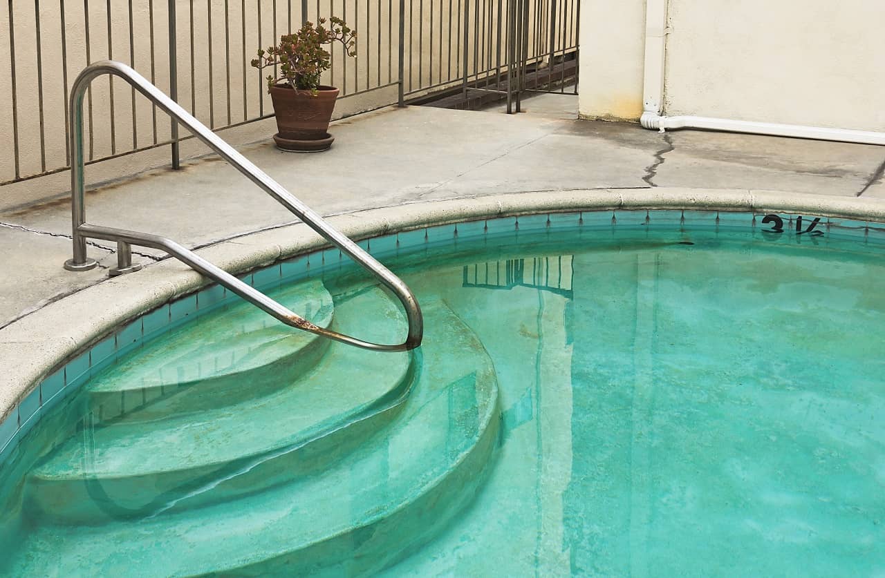 How to Clear a Cloudy Pool 5 Easy Steps for Pool Owners