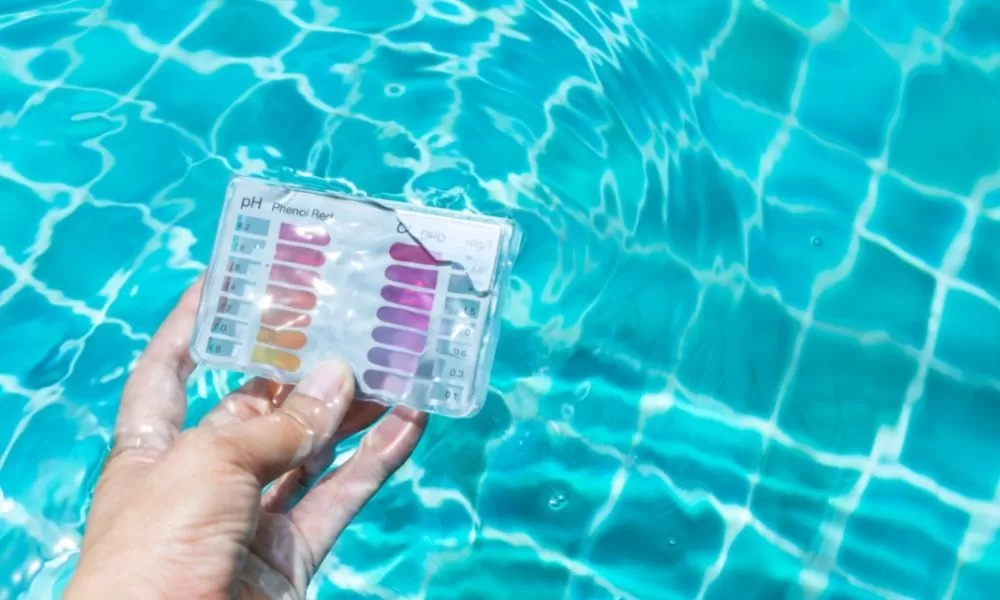 How to Test Pool Water Without a Kit